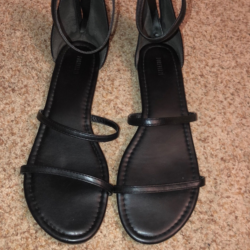 Black faux leather strapped sandals,  forever 21